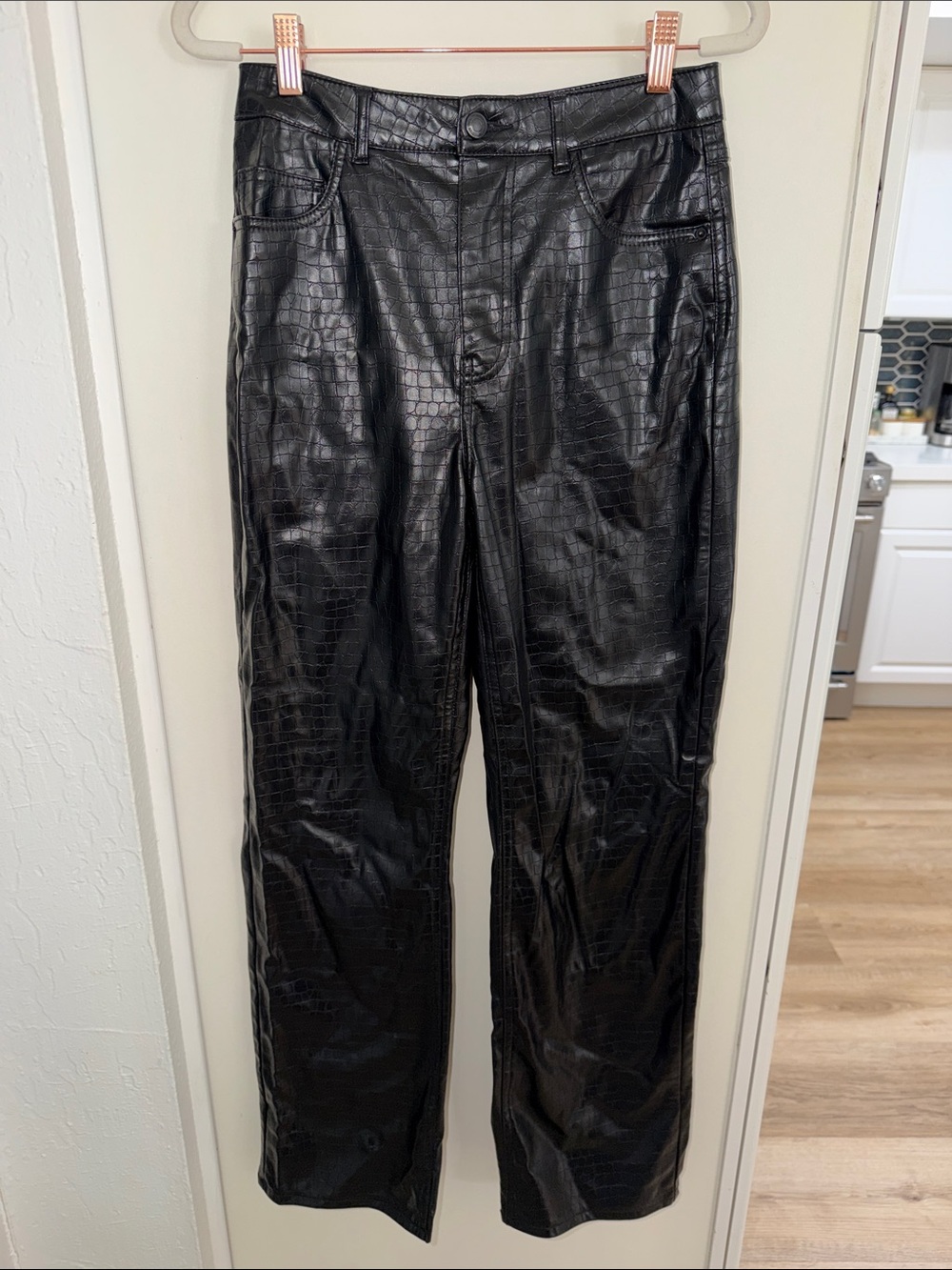 Vero Mode VMDareen High Rise Rise Straigh Faux Crocodile Leather Pant | 27/32